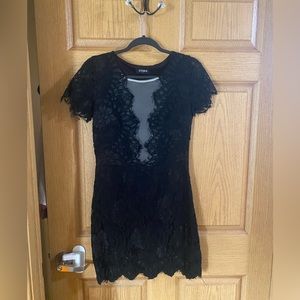 Storia dress size Large fits smaller